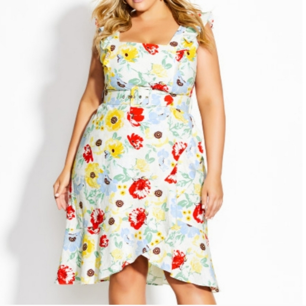 City Chic Flirty Floral Dress - Picture 1 of 3